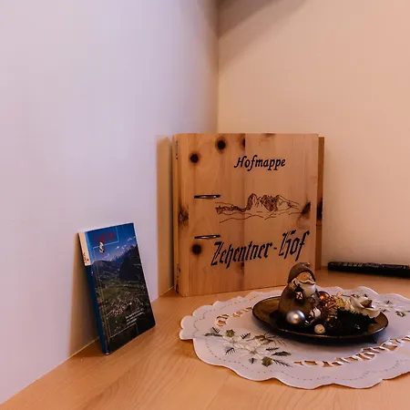 Zehentnerhof Farm stay Laion