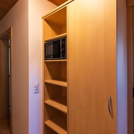 Zehentnerhof Farm stay *